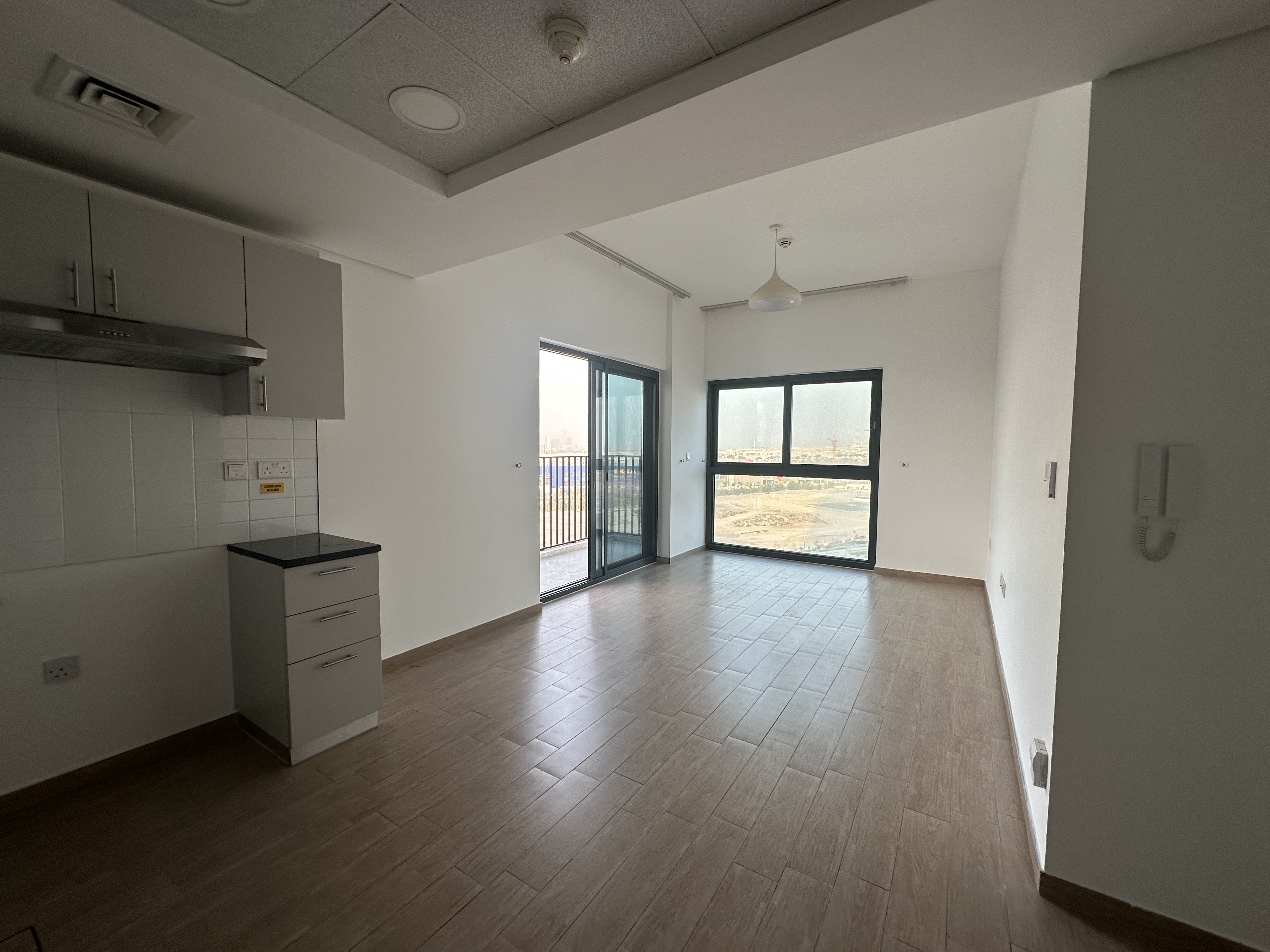 Central Park View - Vacant 3 BR - Best Series - 1 Best Price - Nook 1