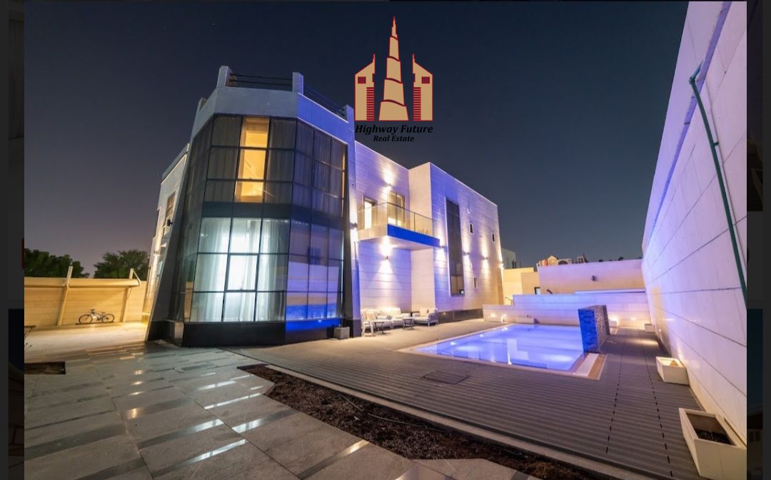 new Villa 6bhk 2 Halll Majlis Balcony maids room waich room with pool 2 year old 12050 sqft
