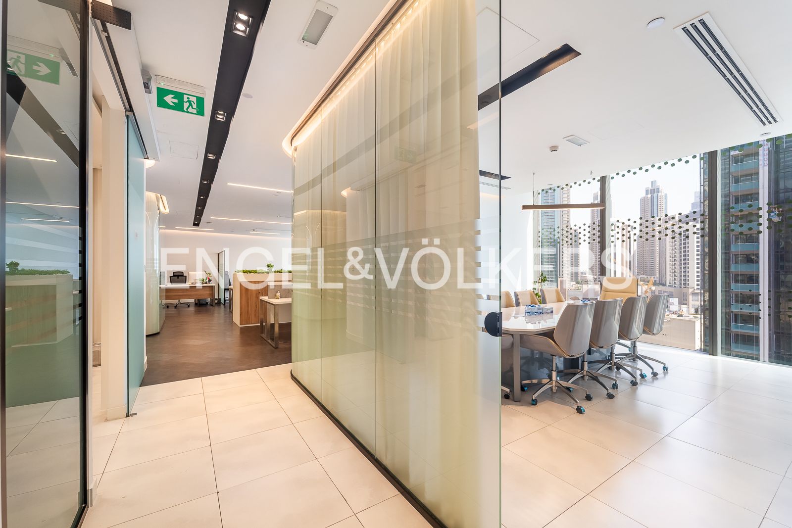 Skyline Outlook | Fully Furnished| Iconic Location