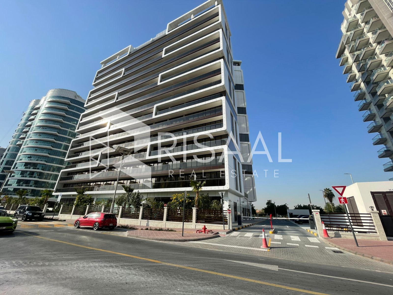 Brand New 2BR | High Floor | Golf Community View | AED 120K