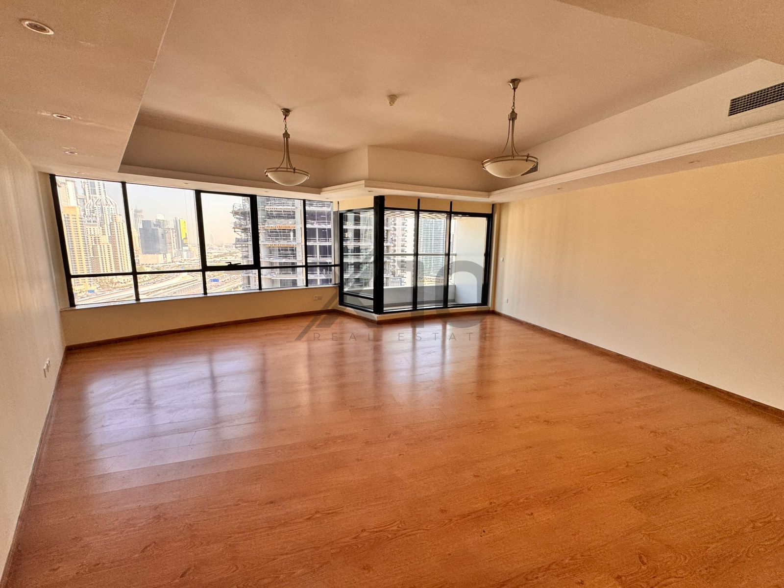 High-Floor 3BR + Maid Apartment with Dubai Marina View | Al Waleed Paradise, JLT