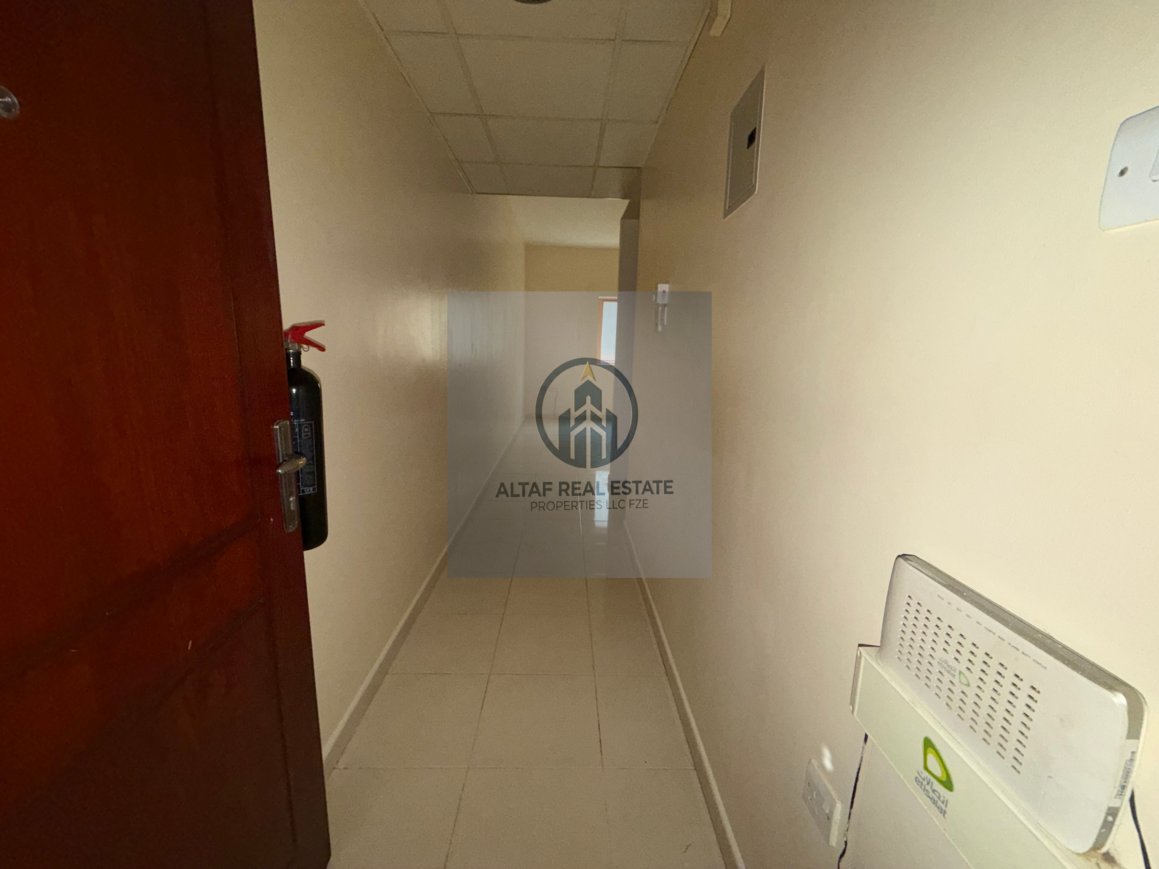 Spacious studio with separate kitchen area in just 18k