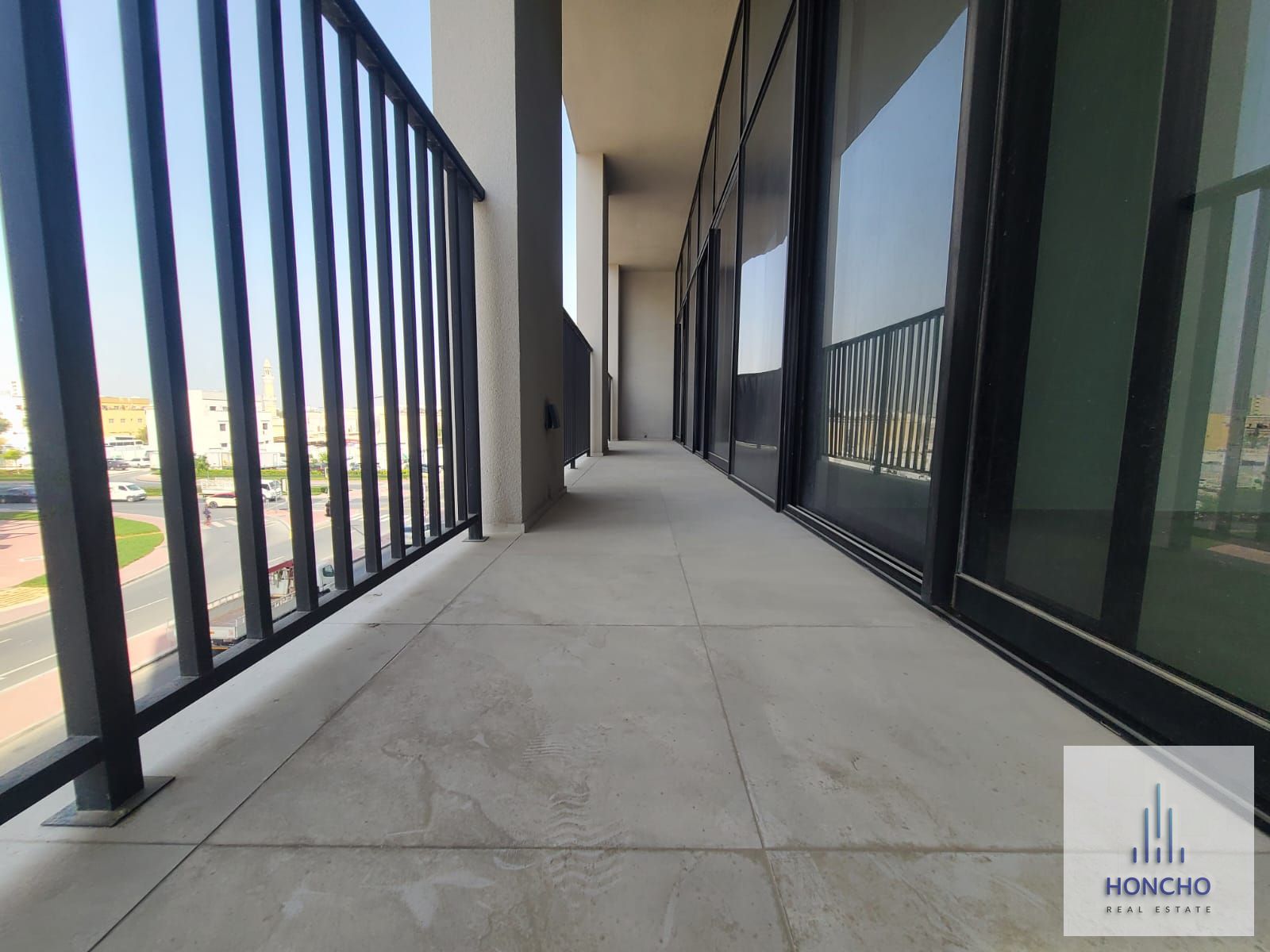 PREMIUM LOCATION | ULTRA LUXIRIOUS | CLOSE TO METRO