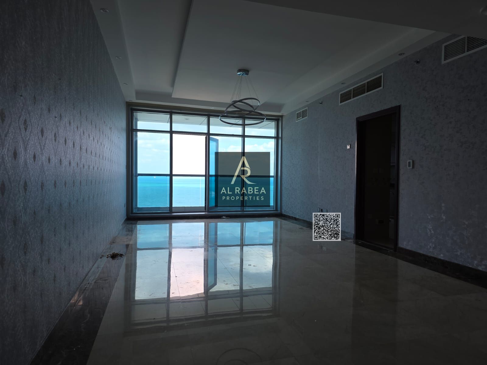 For sale in Corniche Residence, sea view, swimming pool, gym, parking, ready for immediate occupancy, strategic location.