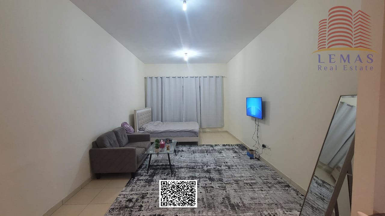Studio Apartment with Garden View
