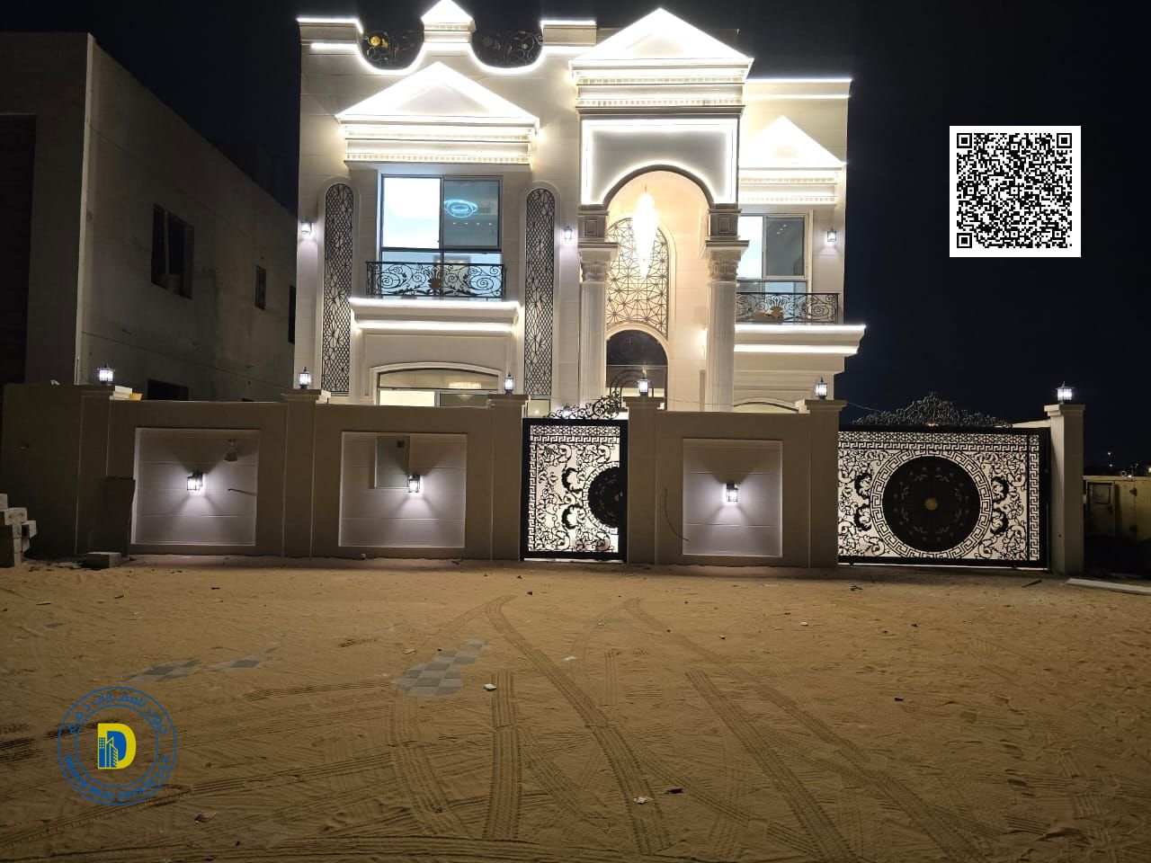 For those seeking luxury and high-end finishes, a luxurious classic villa in Al-Hilweh 2, 5 rooms and a rooftop terrace, fully air-conditioned, locate