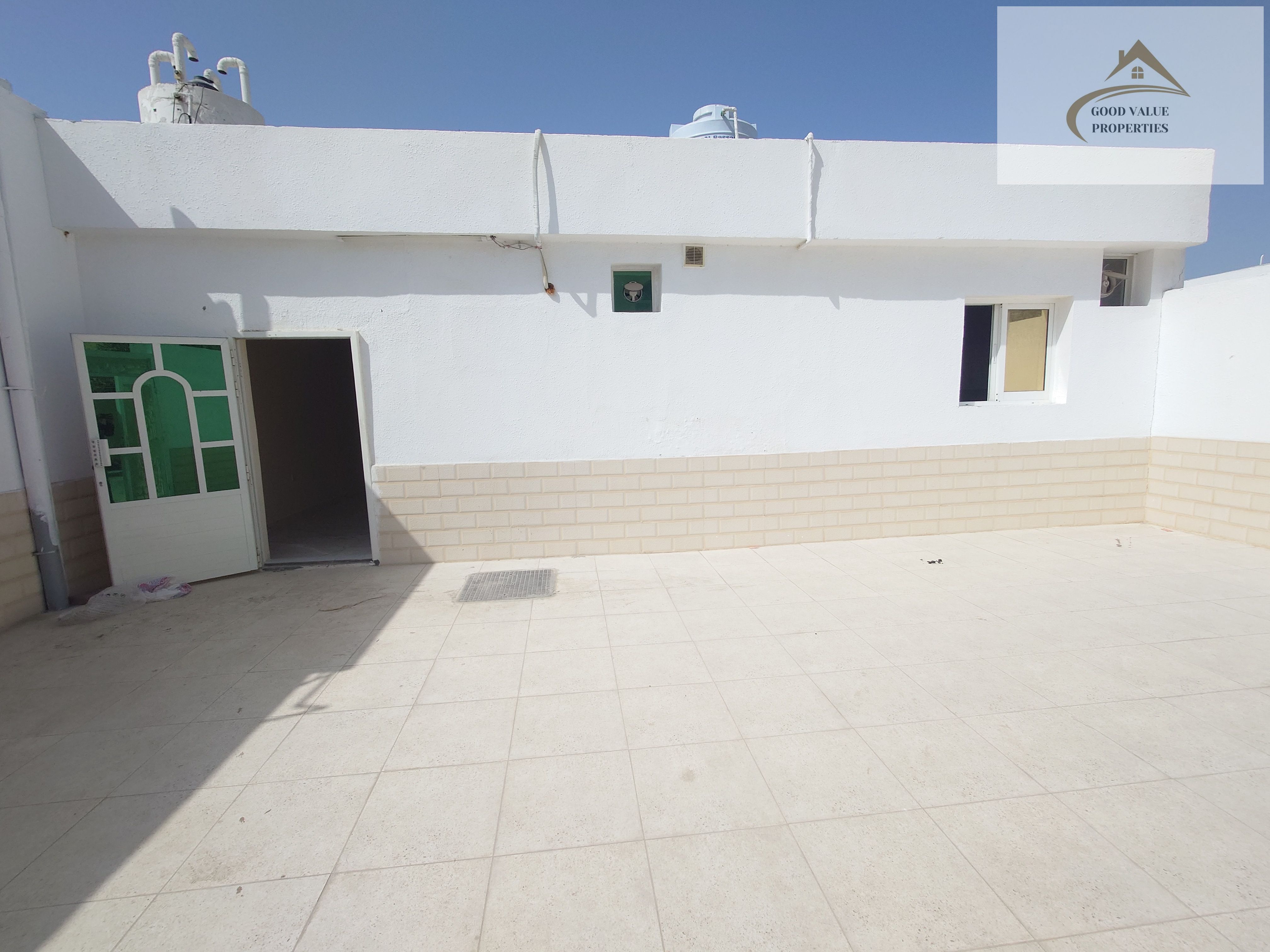 LAHWISH BIG 2 BHK VILLA KUST 50K INSIDE AC COURT YARD AREA