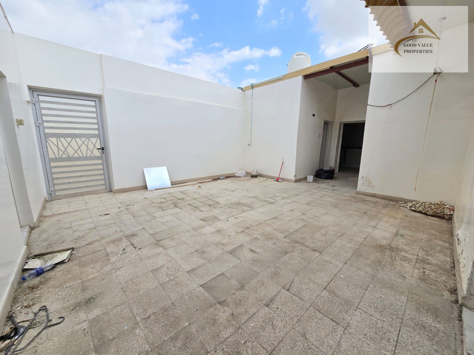 SPACIOUS 4 BHK VILLA JUST 60K INSIDE AC COURTYARD AREA