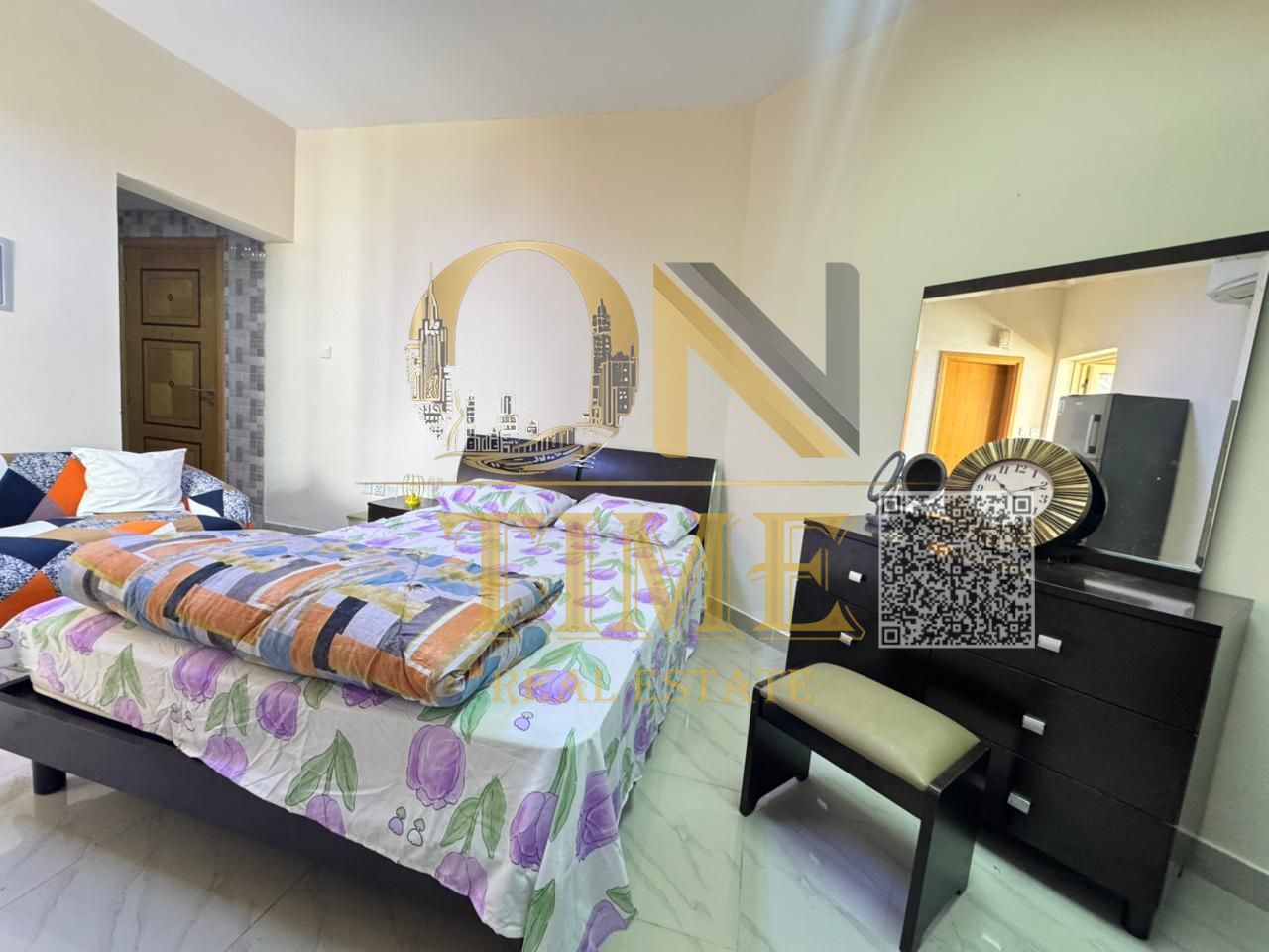 Exclusive offer - Golden opportunity - Luxurious and upscale - Prime strategic location - Open view - High-end furnishings - Close to amenities
