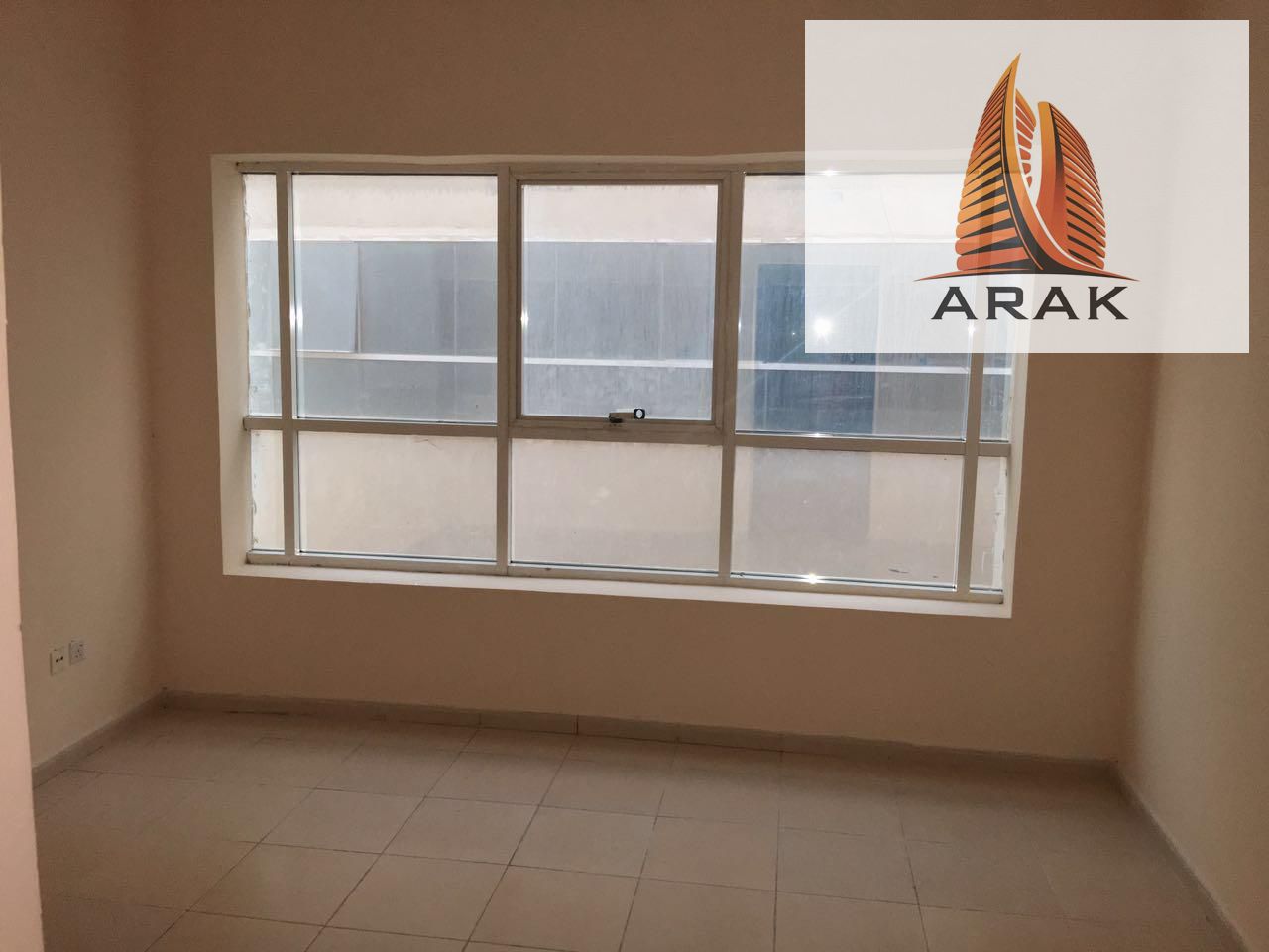 Studio for Sale – Mandarin Tower M6 – Ajman Studio apartment Private parking included Tenancy contract expires on 15 April Asking Price: AED 245,000