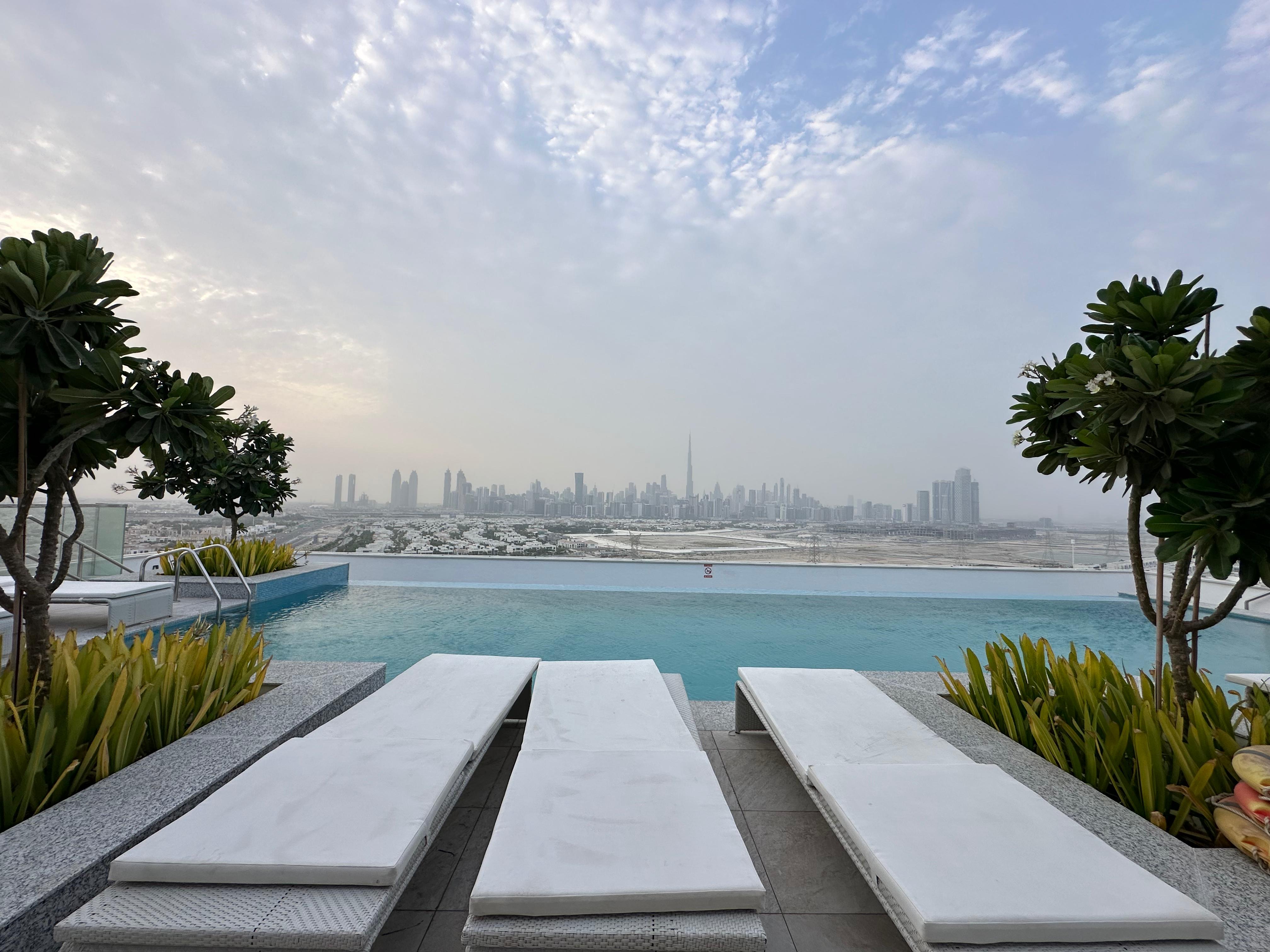 GYM & POOL ACCESS | HIGH FLOOR | LUXURY 2BR