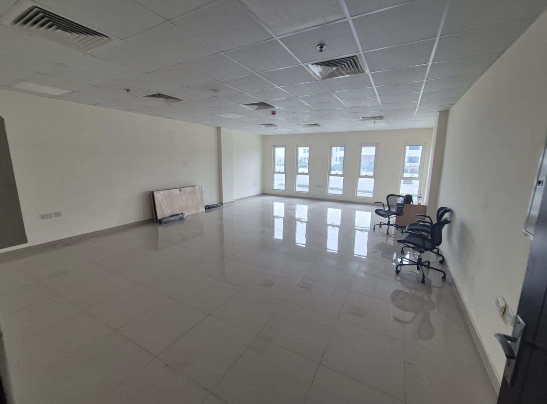 Office for lease in Diamond Business Center 2