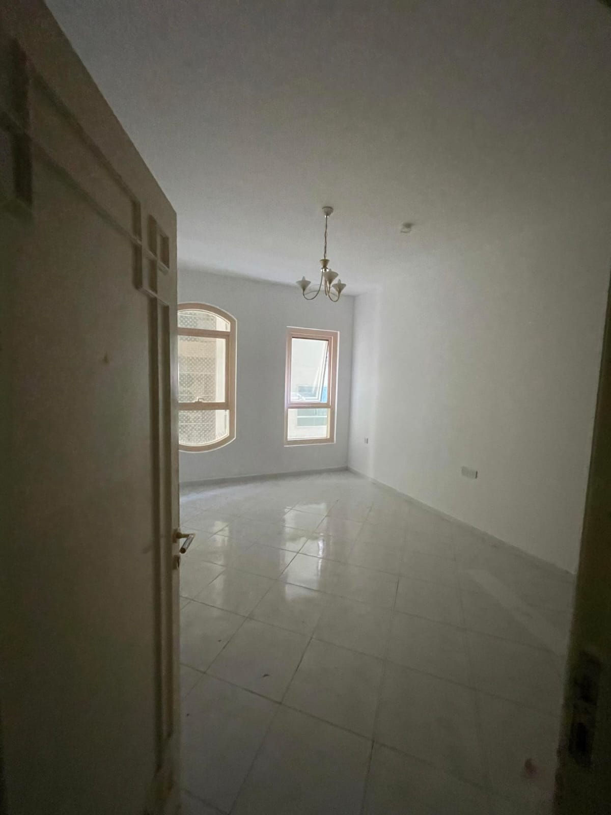 For rent in Al Majaz 3 – Full sea view on the Corniche Direct and open sea view 4 bedrooms and a living room with excellent space 5 bath