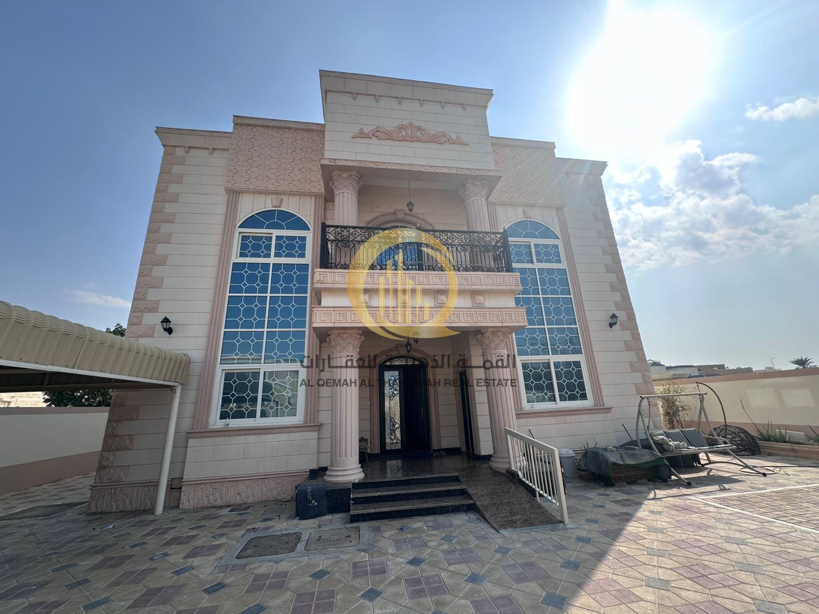 For sale: Residential villa in an excellent location facing the mosque on Qar Street in the Al Nakheelat area, Al Heera Suburb, Sharjah Emirate. Area