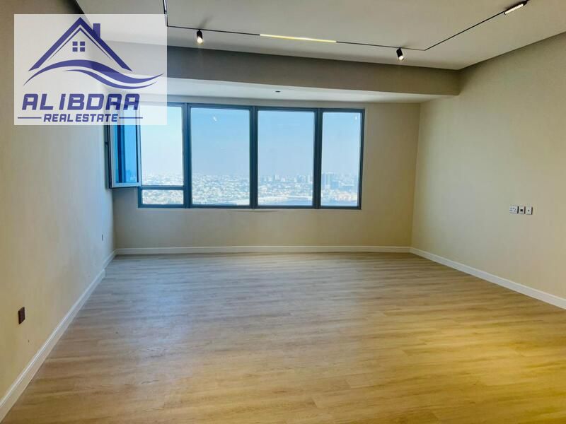 Apartment for Sale in Horizon Towers – Creek View | High Floor An excellent opportunity to own a spacious 1,800 sq ft apartment in one of Ajman’s