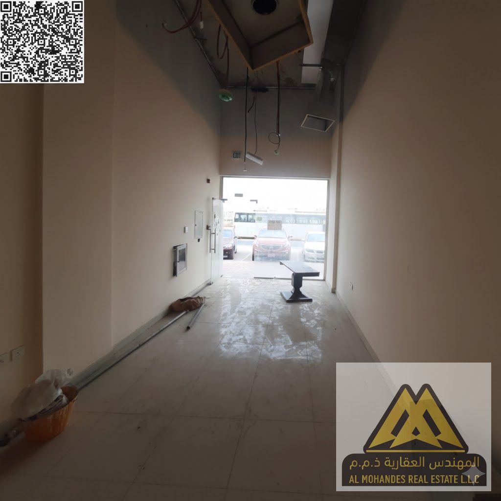 Commercial space suitable for all activities | Large area | Mezzanine level available | Prime location close to all services