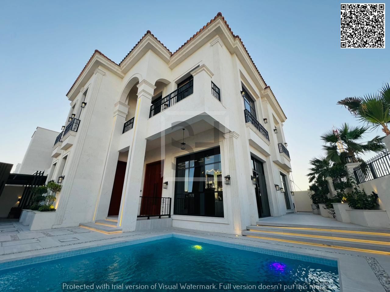Villa for sale opposite a garden, including registration fees, electricity, water and air conditioning.