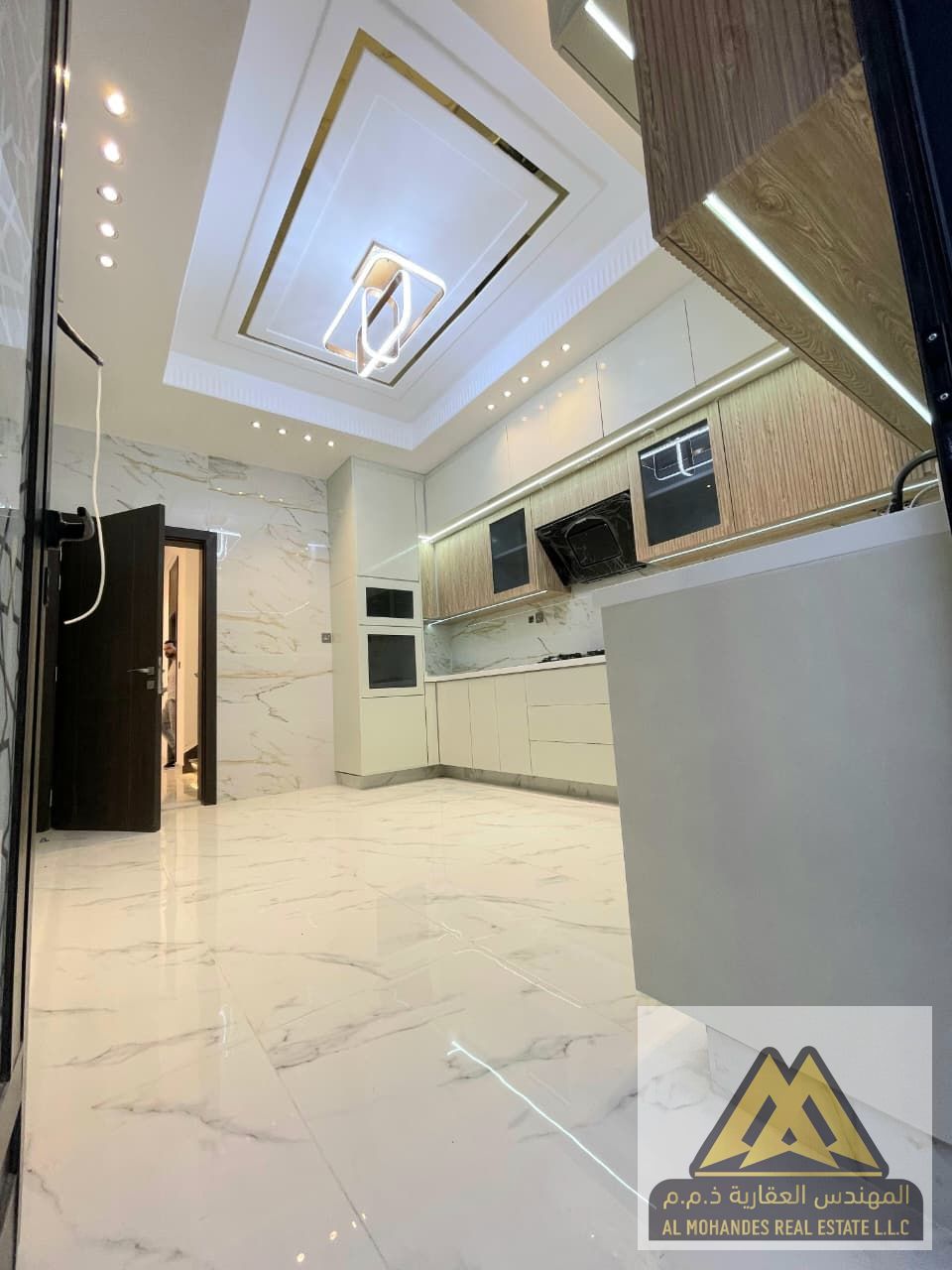 Luxury Villa for Sale in Al Helio 2