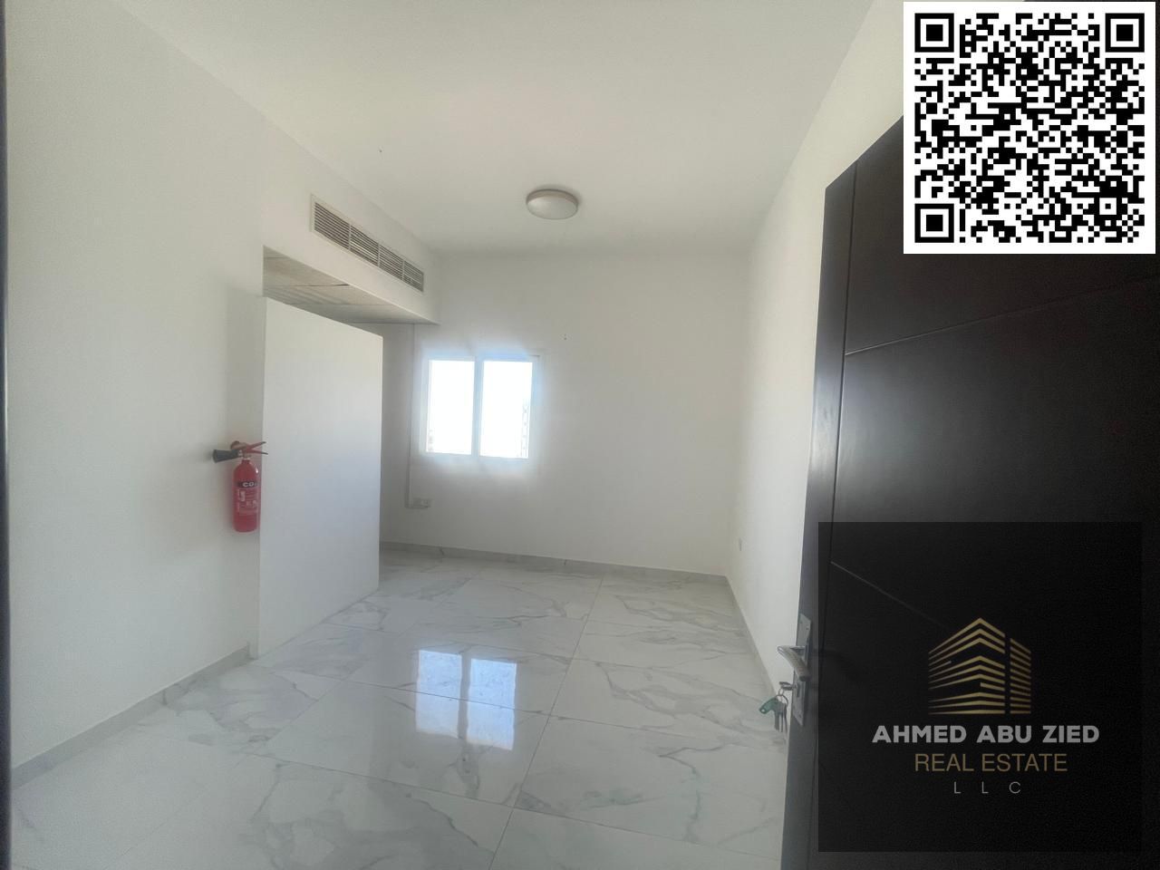 Studio for annual rent | Al Jurf 3 | Separate kitchen | Bathroom | Close to all services & Dubai/Sharjah exit | Security cheque | 4 or 6 payments