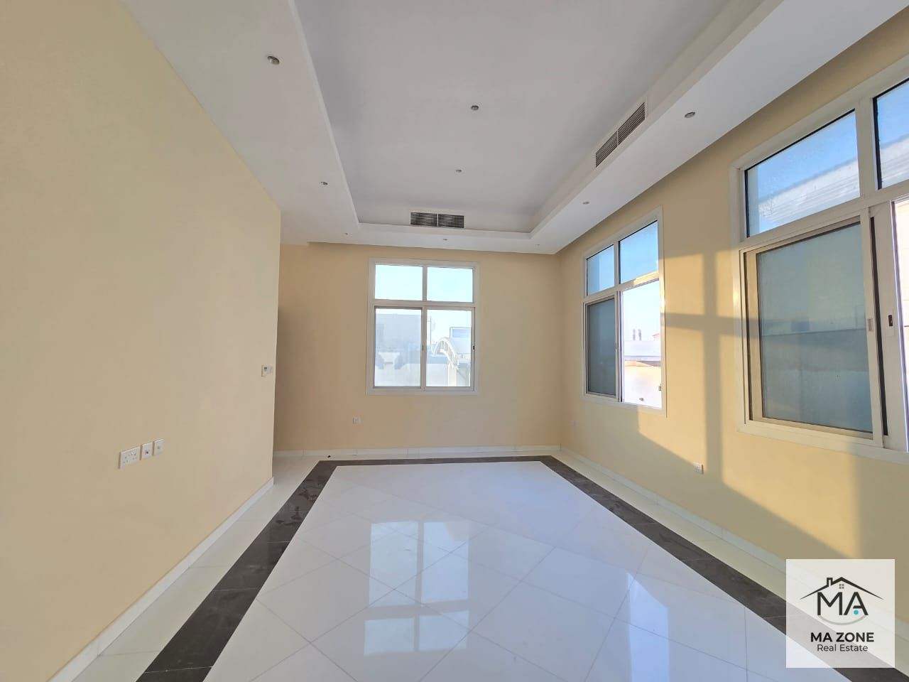 Spacious 5-Bed Villa Prime Location In Hoshi,Your Dream Home Awaits