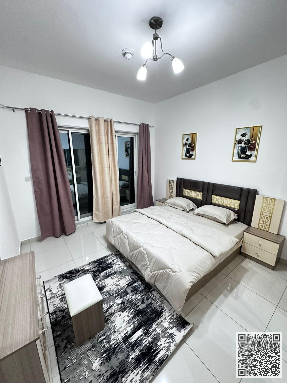 Luxury apartment, second occupant One bedroom and living room with balcony for monthly rent on Ajman Corniche. Fully furnished, at a great price!