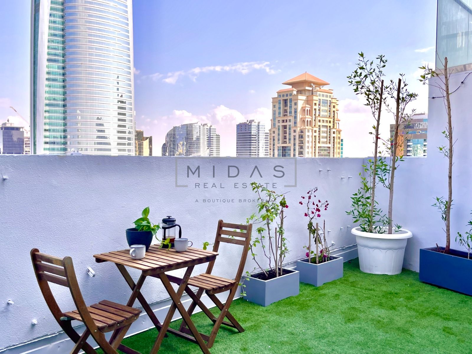 1BR/Close to Metro/vacant/Duplex/City View/Higher Floor