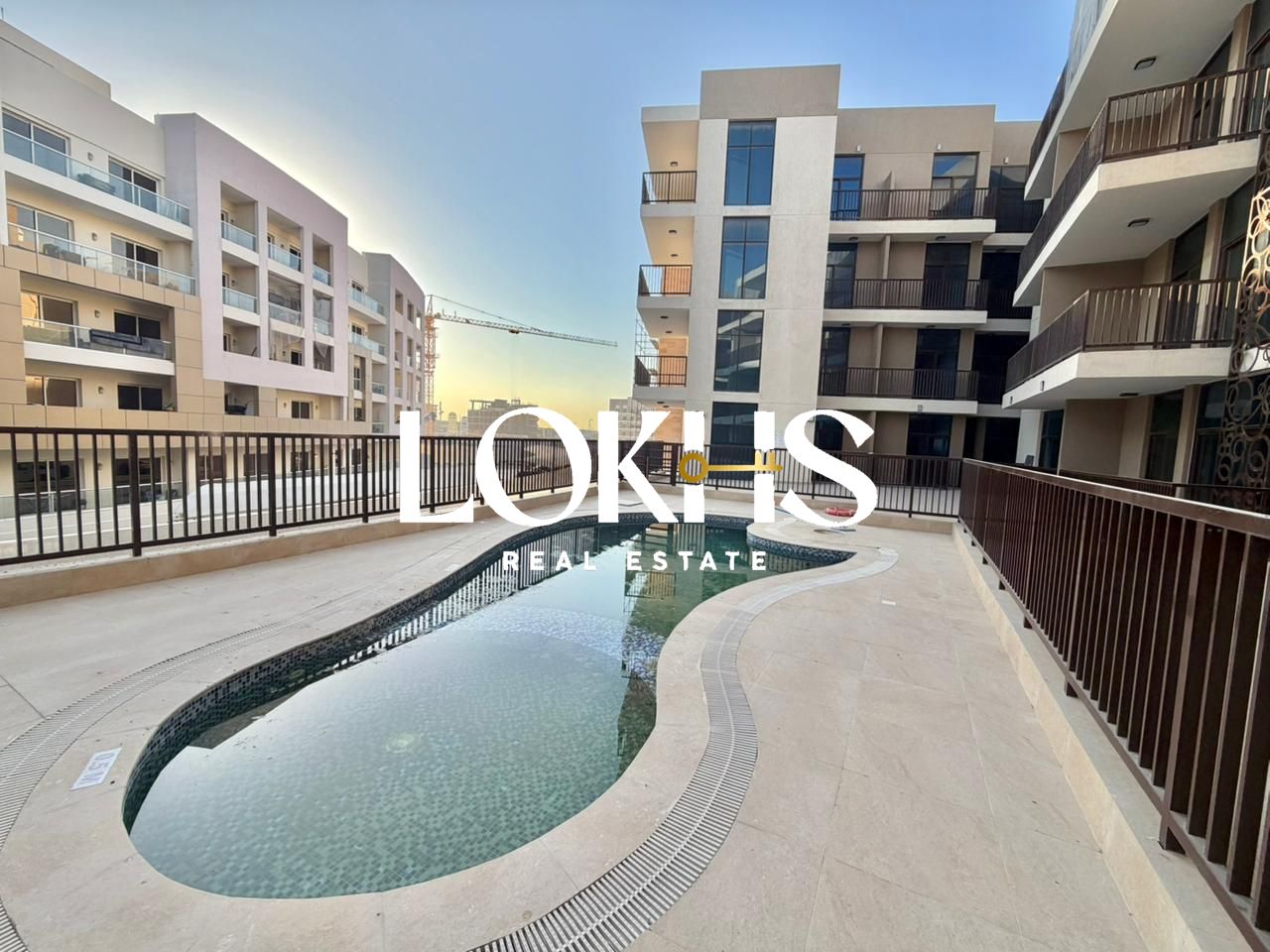 Brand New |4 Cheques | Pool View