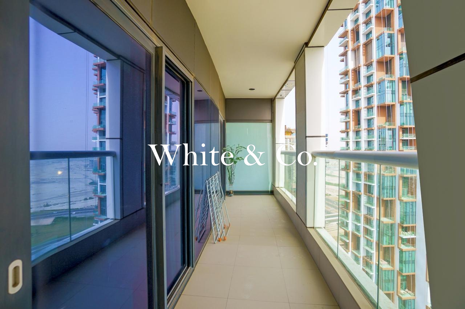 1506, DAMAC Towers by Paramount