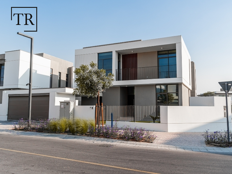 Park Views | Single Row | Corner Unit | Landscaped