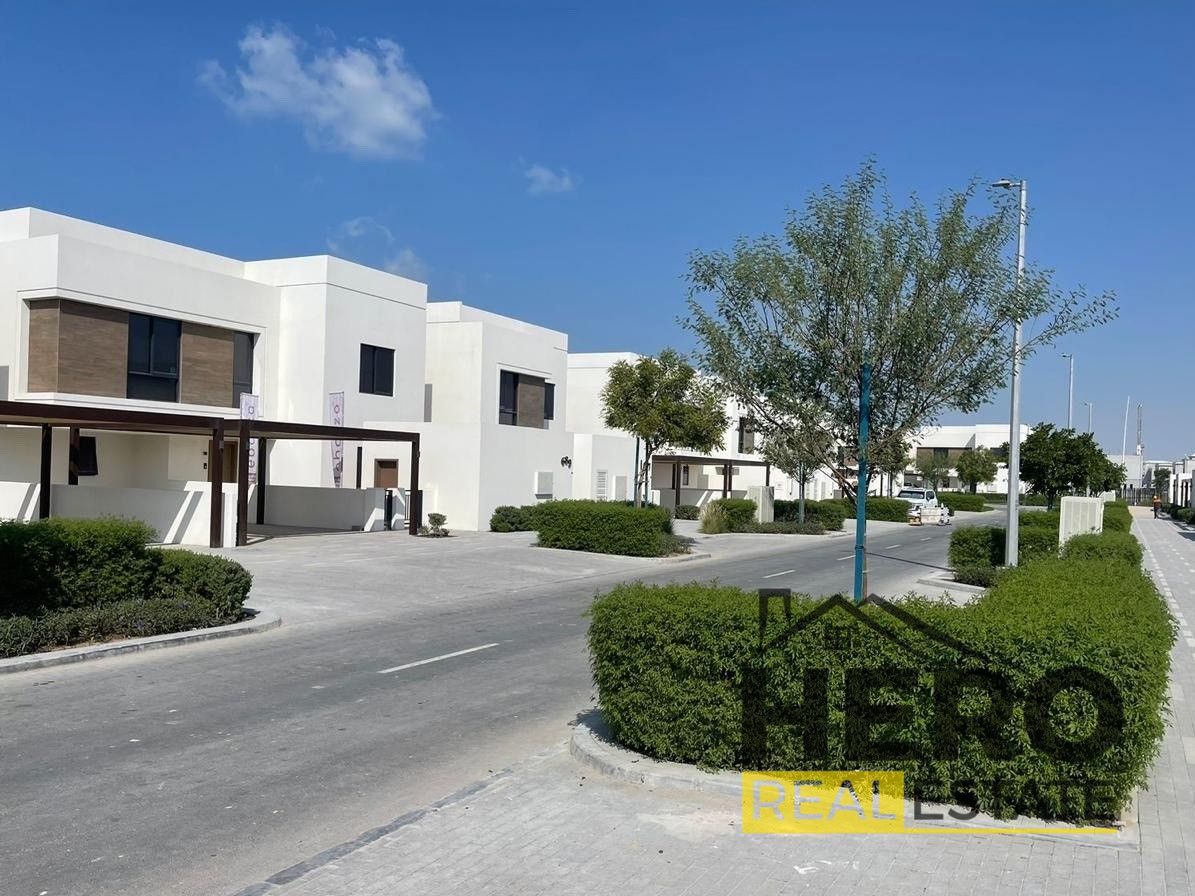 Vacant Soon | Elegant Townhouse | Great community !