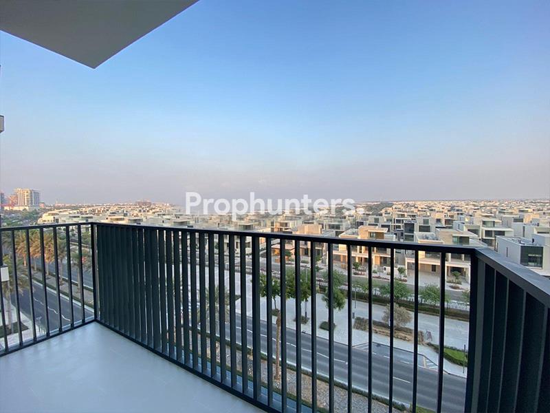 Agent Onsite | Brand New| Spacious And Modern Unit