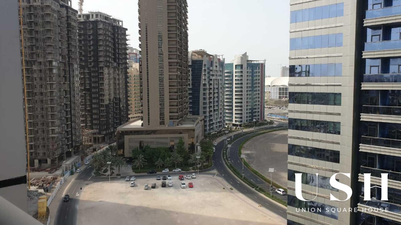 Spacious | Chiller free | Semi Furnished