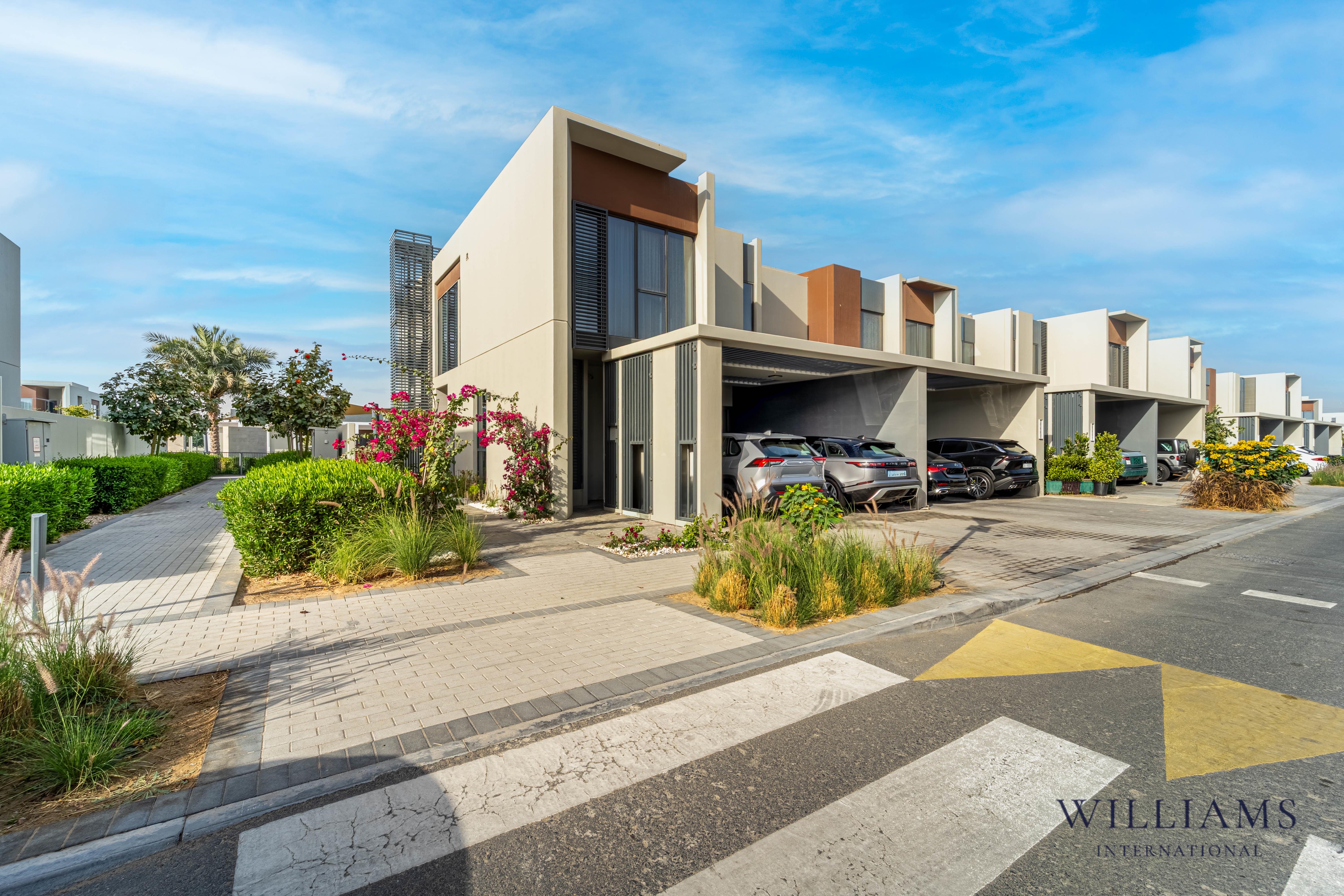 Fully Upgraded Corner Villa | Backs Pool and Park