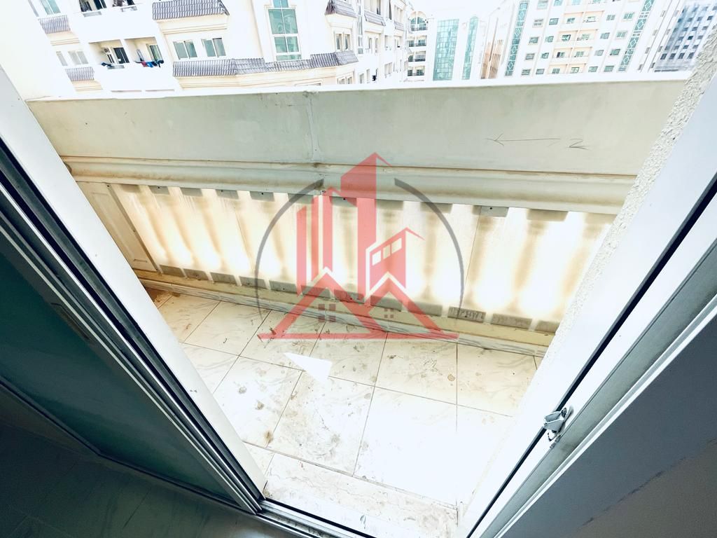 Stunning 2BR Family Building Ready to move Close to park Balcony, parking