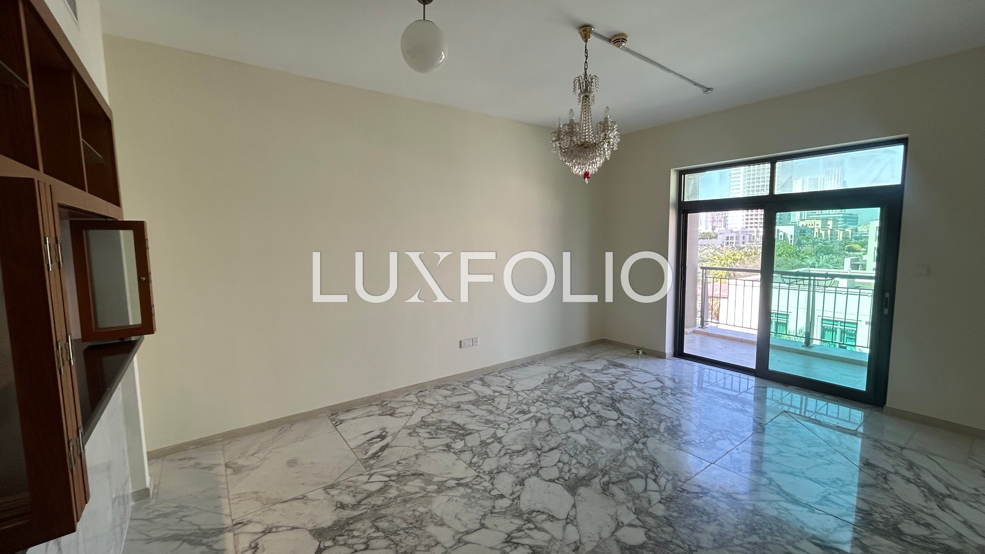 Newly Renovated | High Floor | Unfinished