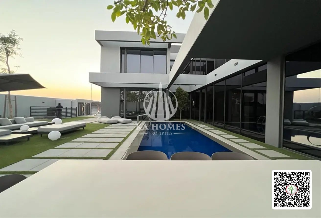 Luxury Family Living | 6 Master BR , Elevator & Private Pool with Low Down Payment