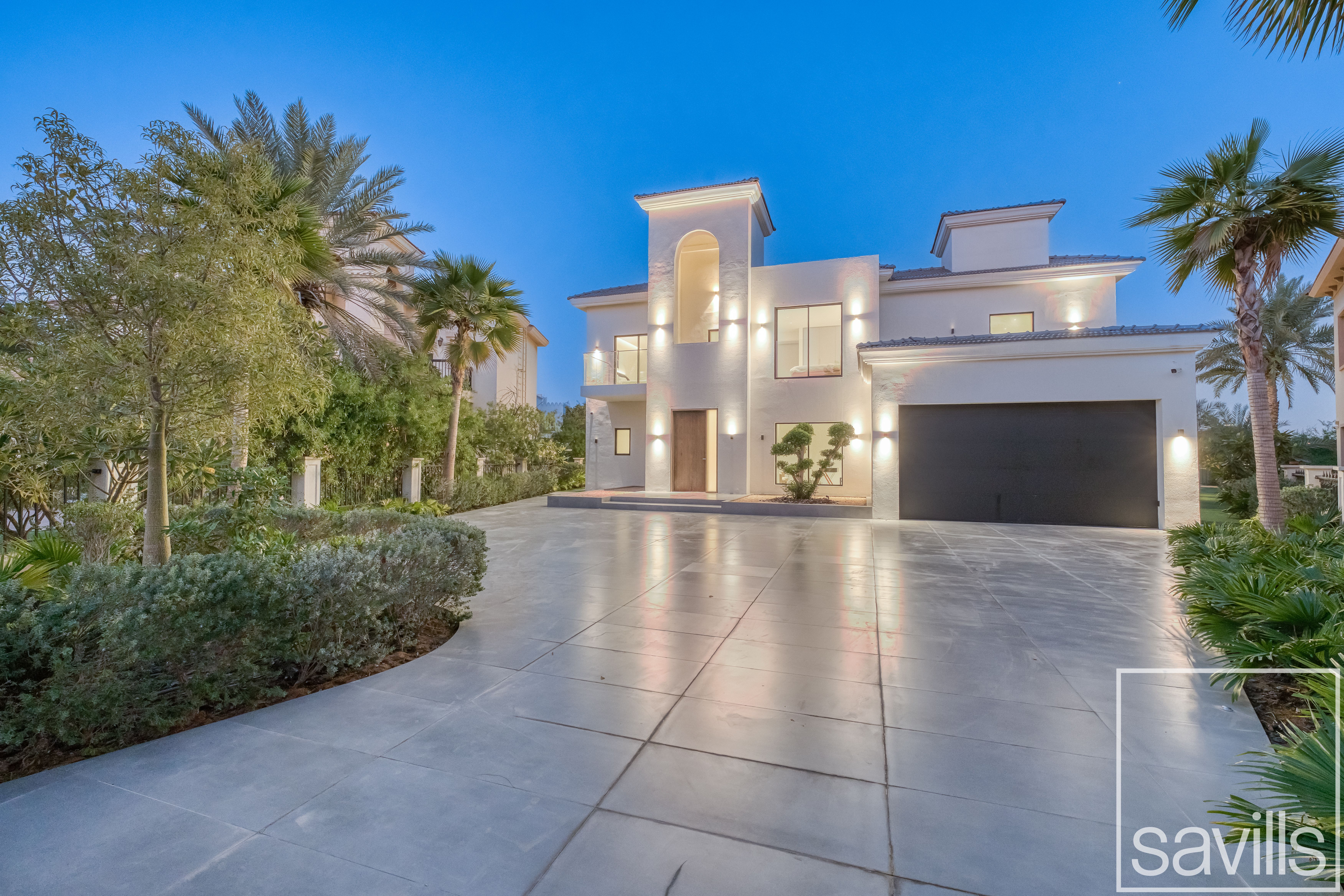 Smart home | Spacious Bedroom | Lake View