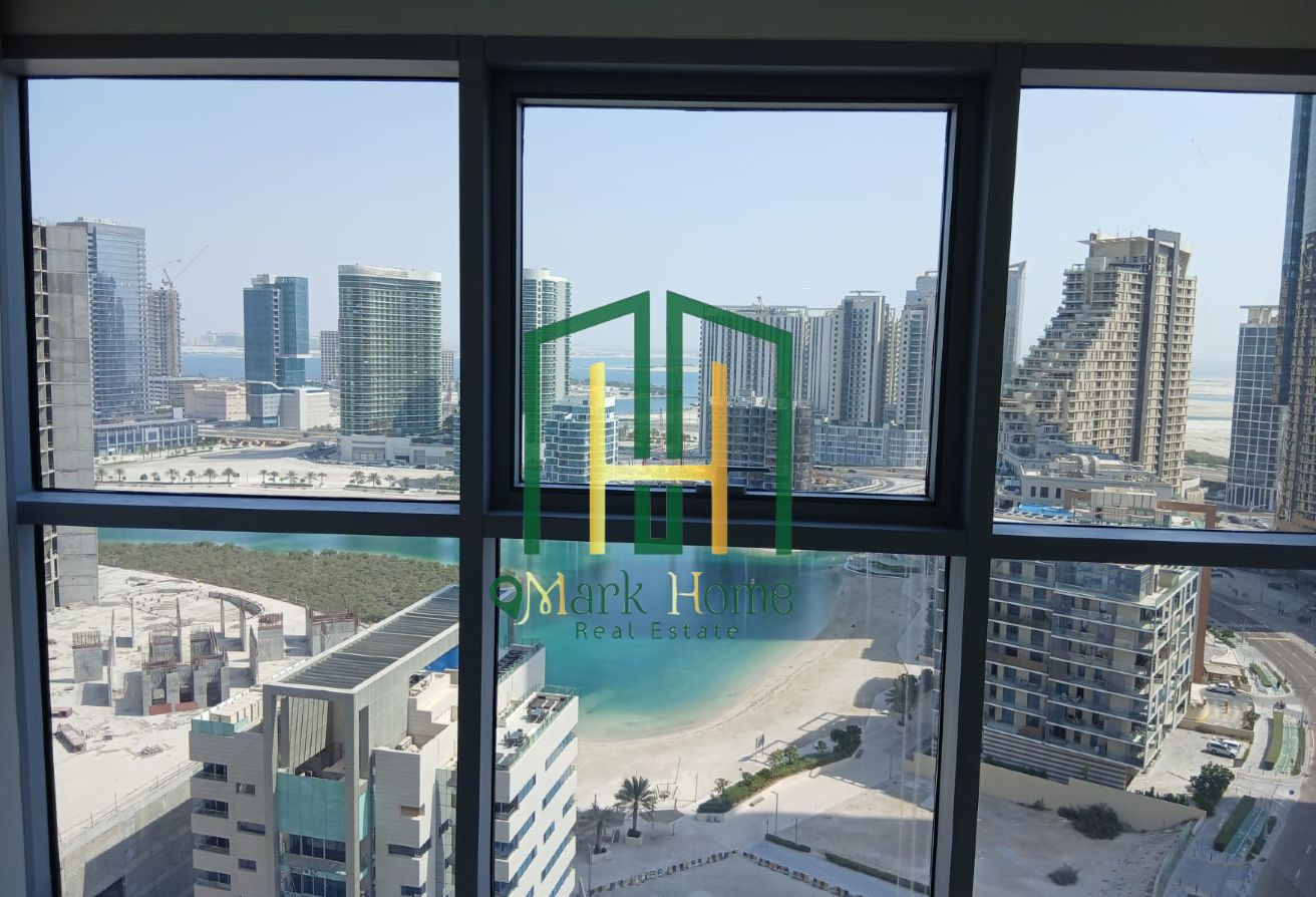 Canal View | Vacant | Balcony