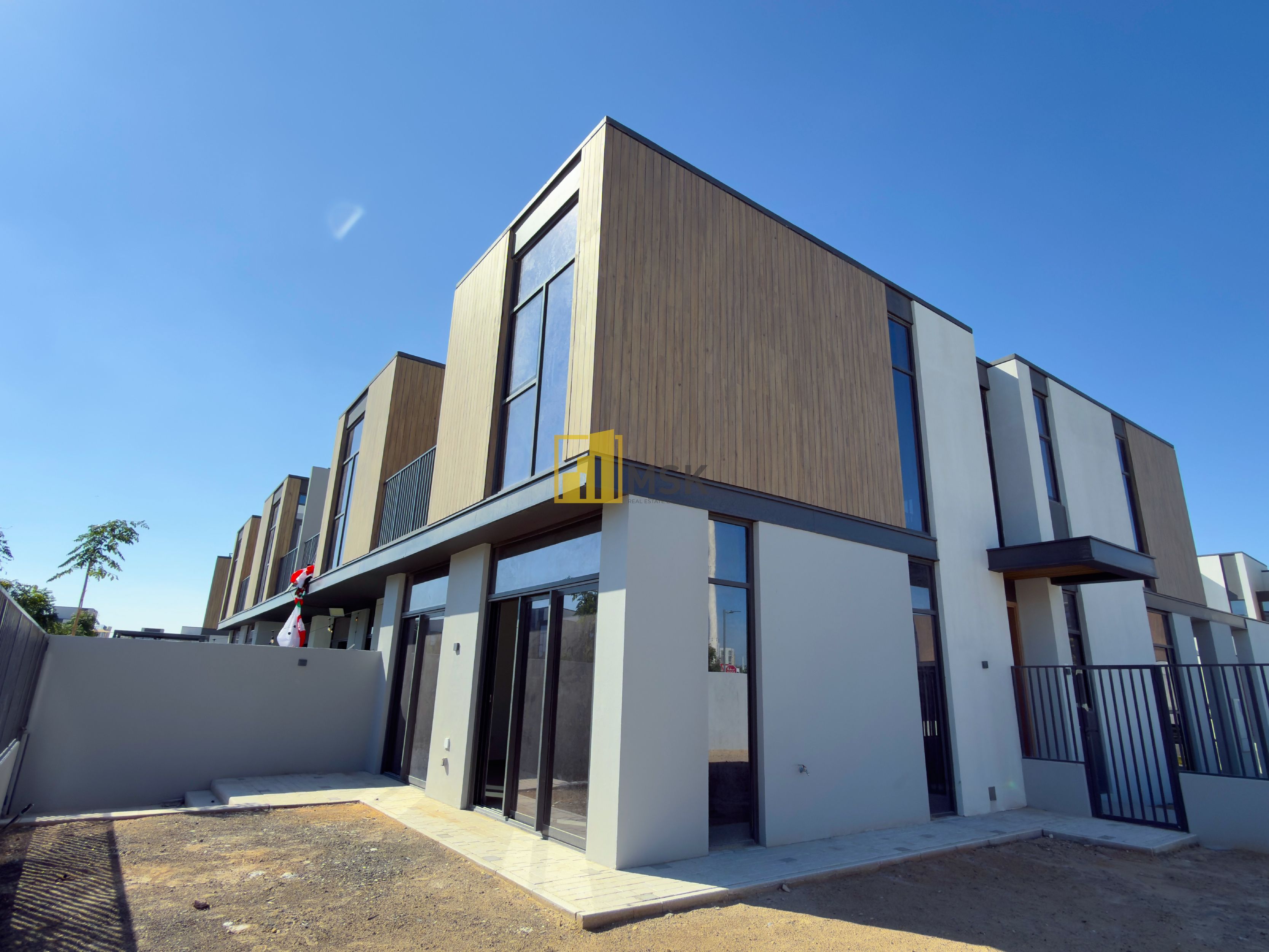 Mudon Al Ranim 2 | 4 bedroom plus maid | Corner villa
