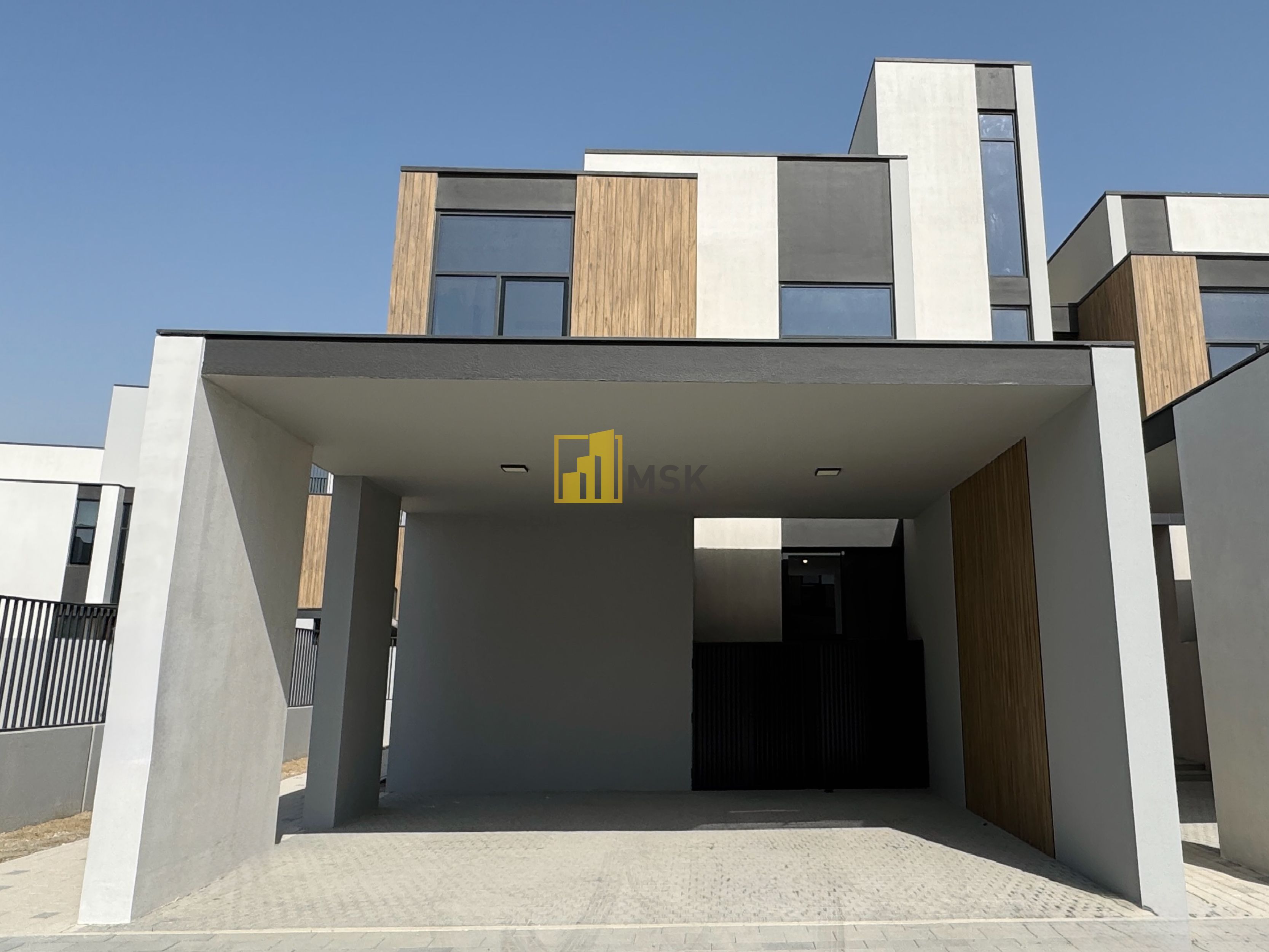 Mudon Al Ranim 2 | 4 bedroom plus maid | Corner Villa
