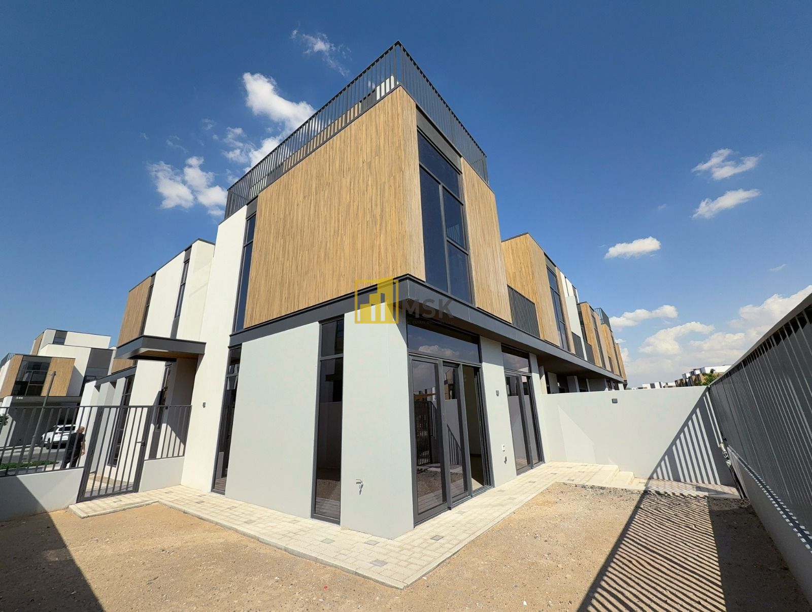 Verdant 4 Bed G plus 2 | Massive Park Front Plot