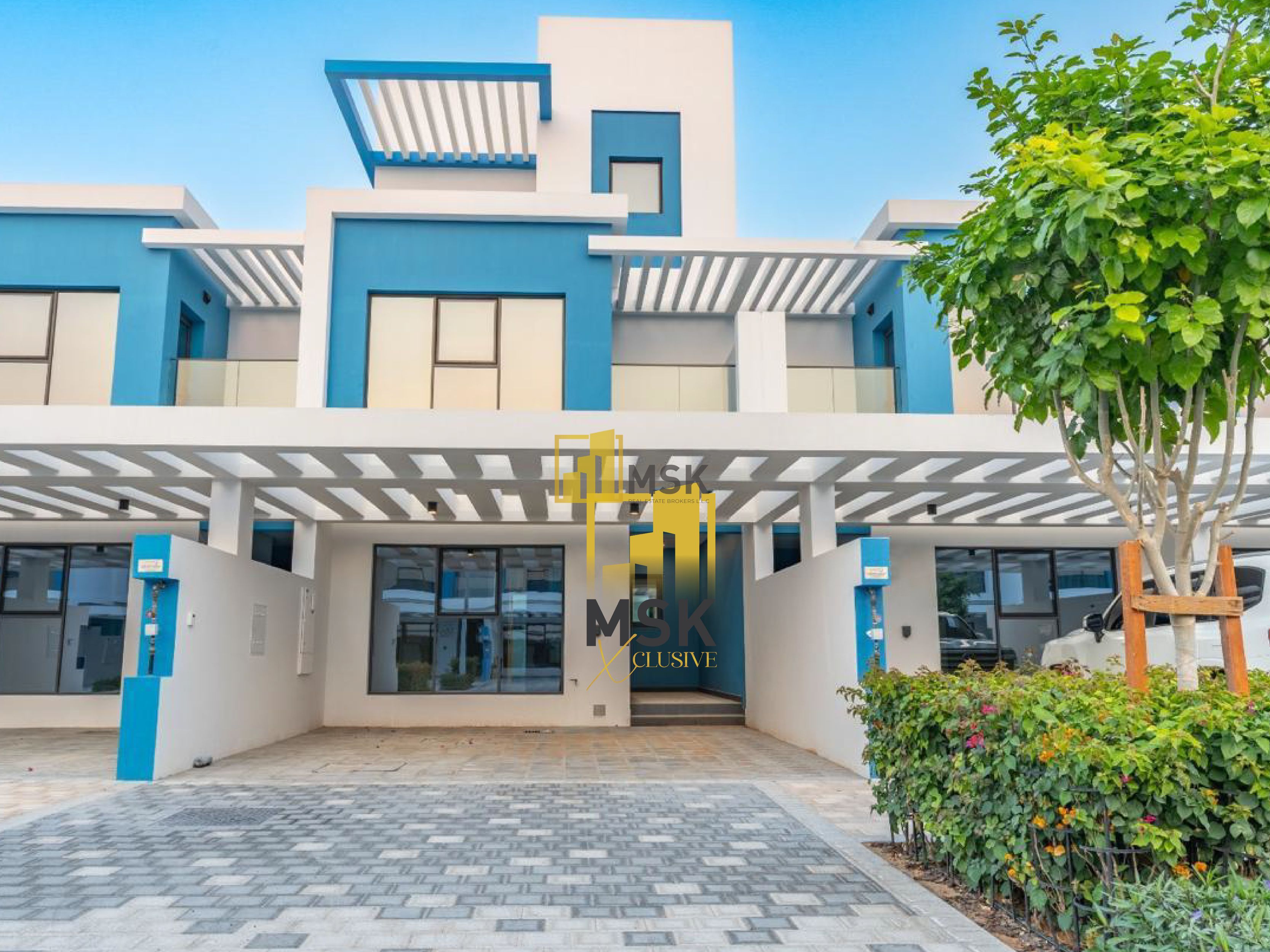 Waterfront Community I Bright Spacious Home
