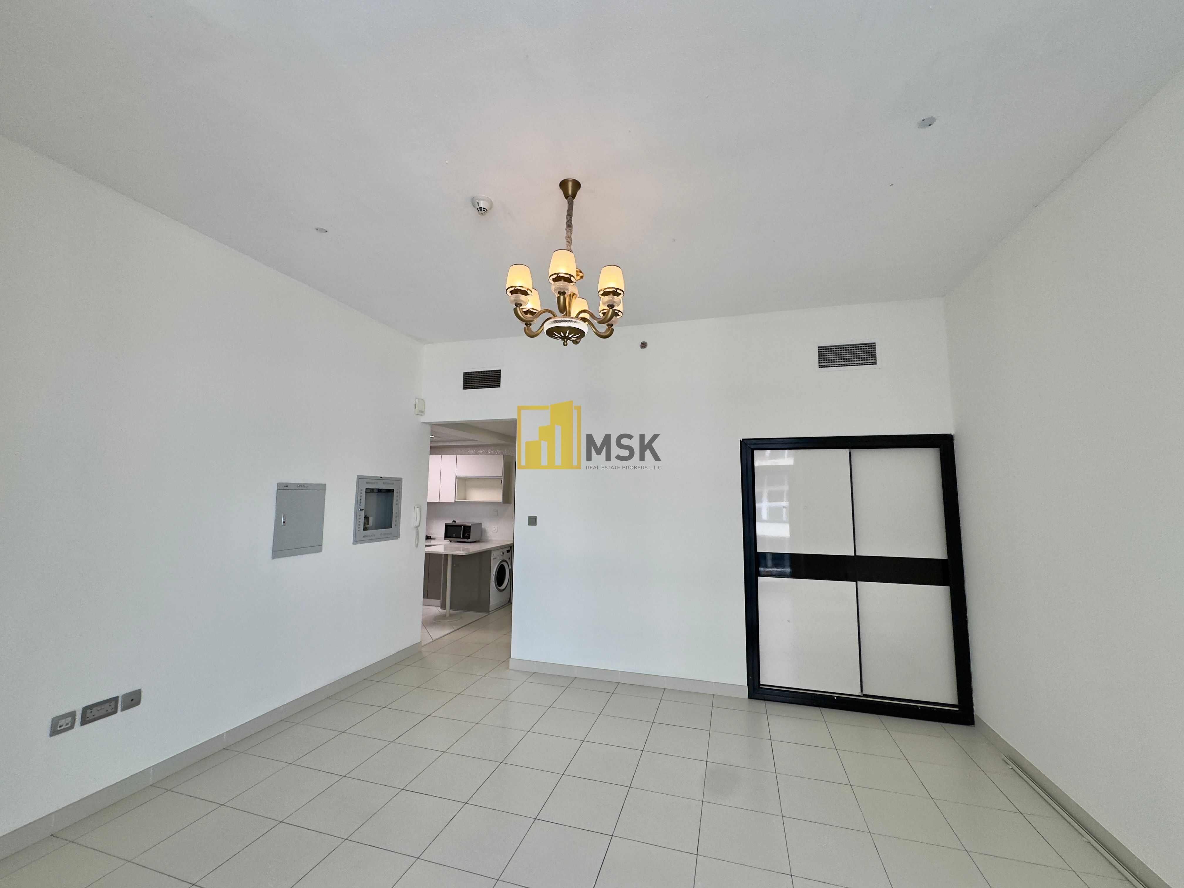 Spacious Studio | Danube Glitz 2 | Studio City