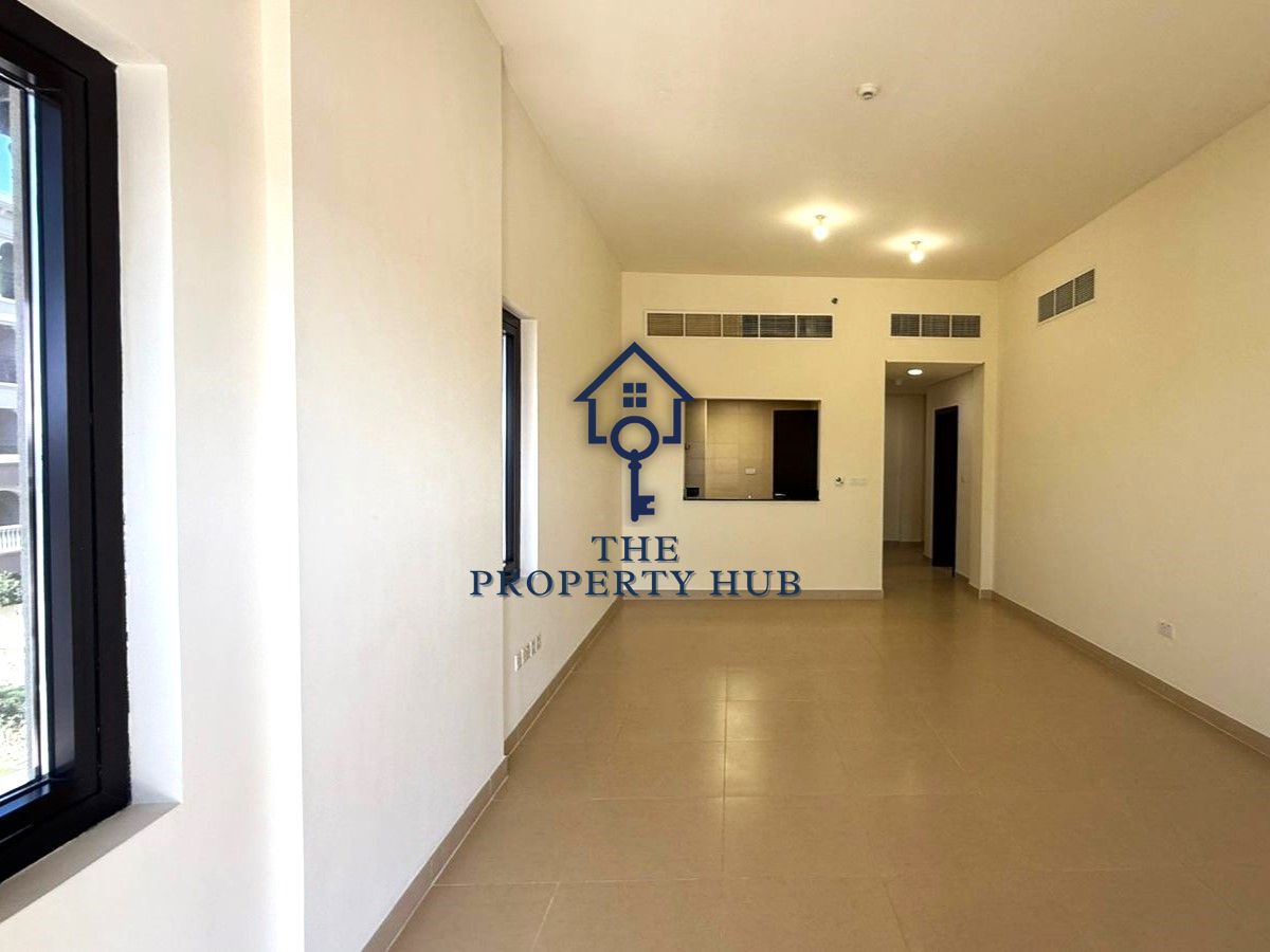 1 BR+Balcony | Elegant Living | Community View