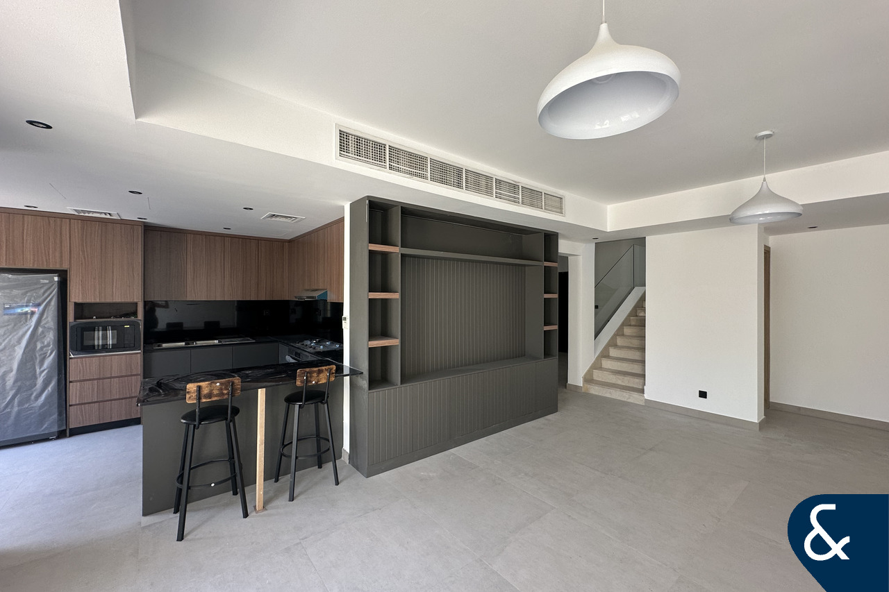 Fully Upgraded | 3 Bed + Maid | Springs 11