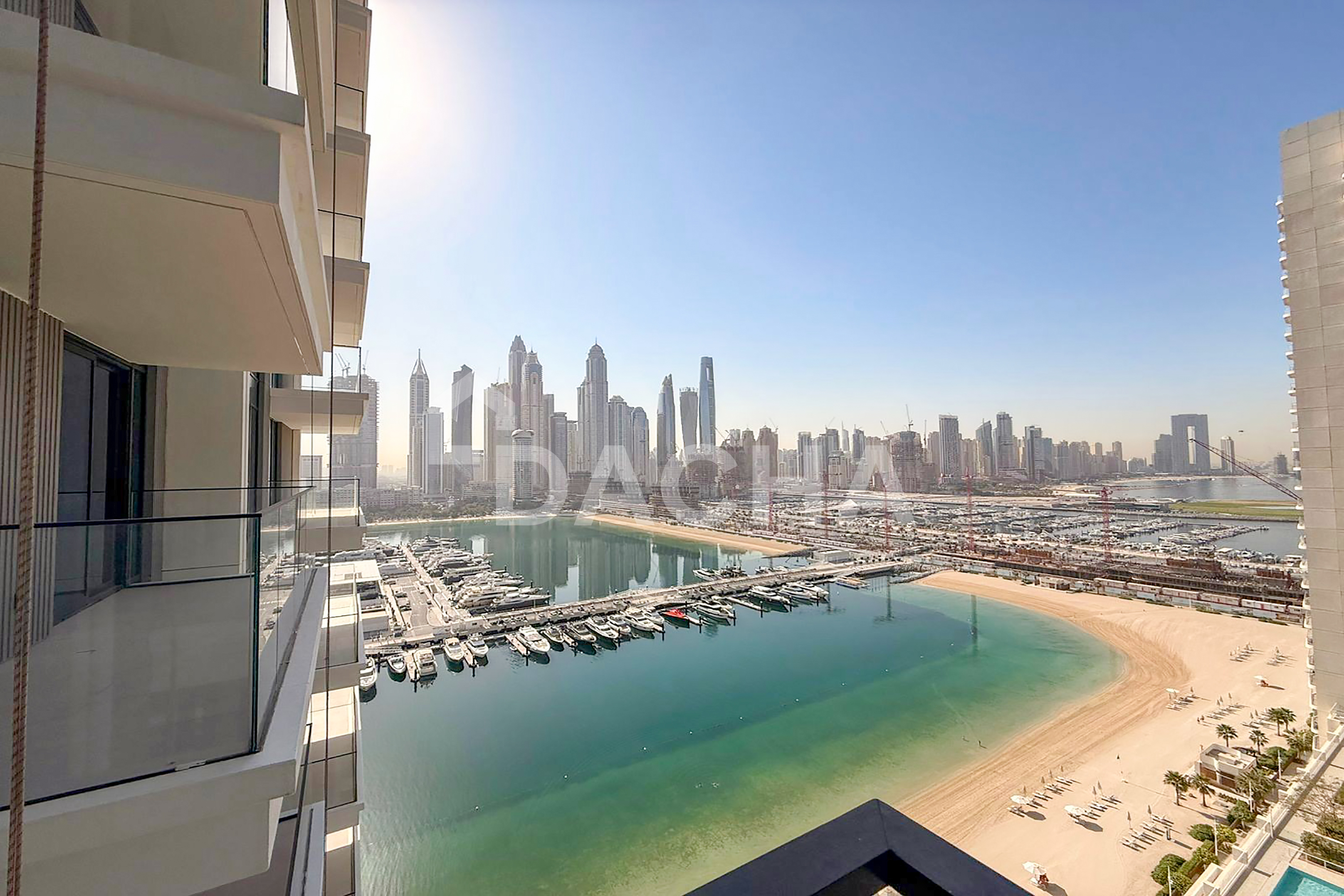 Sea view | Fitted kitchen | 4 Cheques | Exclusive