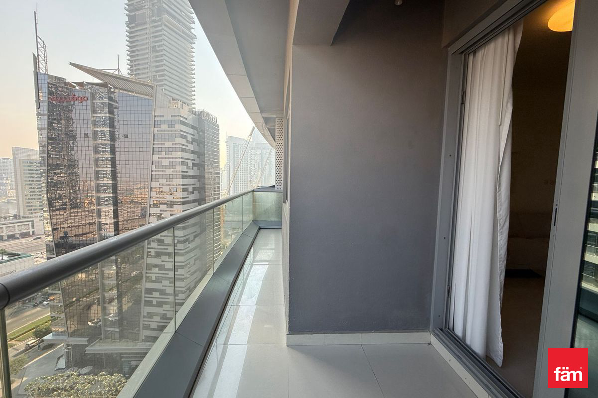 Vacant | Park view | Furnished | Spacious | Vacant