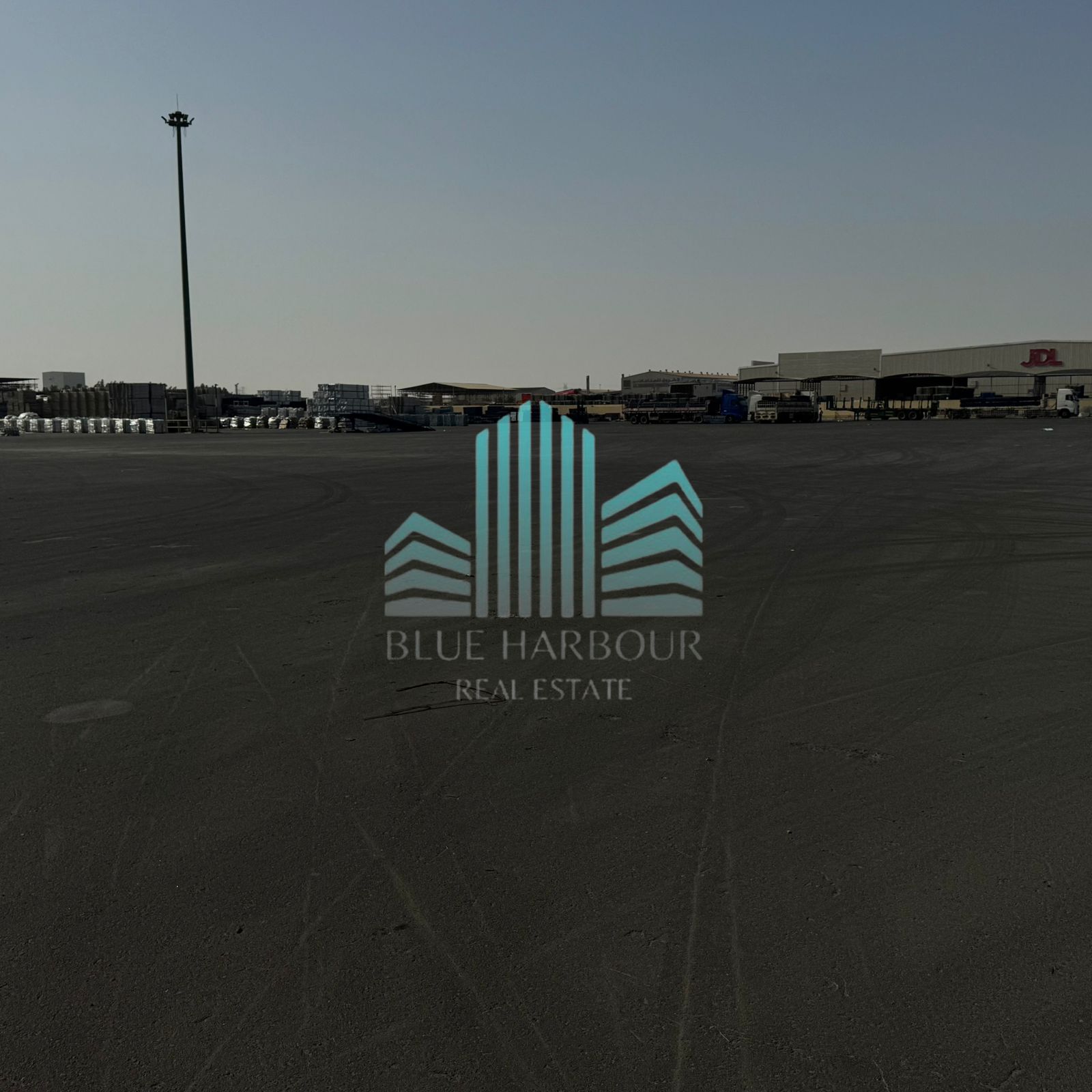 NO EJARI | IDEAL FOR CAR PARKING | GATED & SECURE