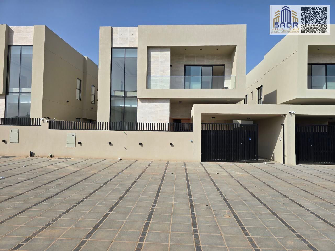 Villa for sale/registration included / freehold / central AC