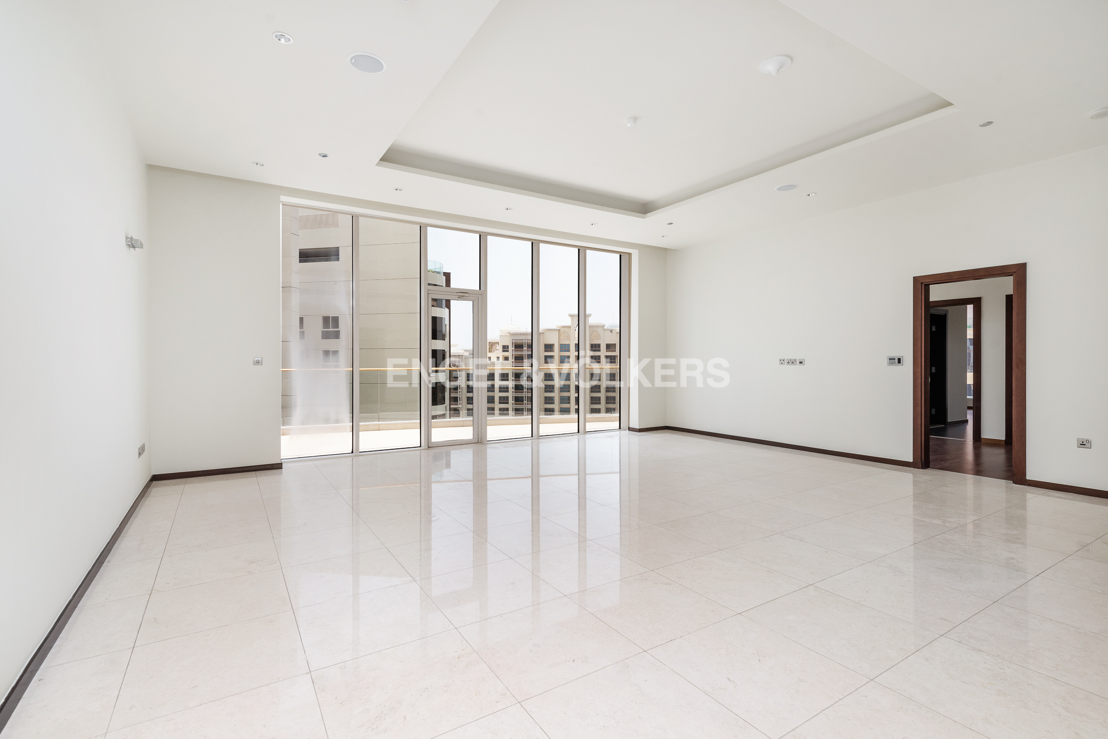Direct Beach Access | Sea View | High Floor